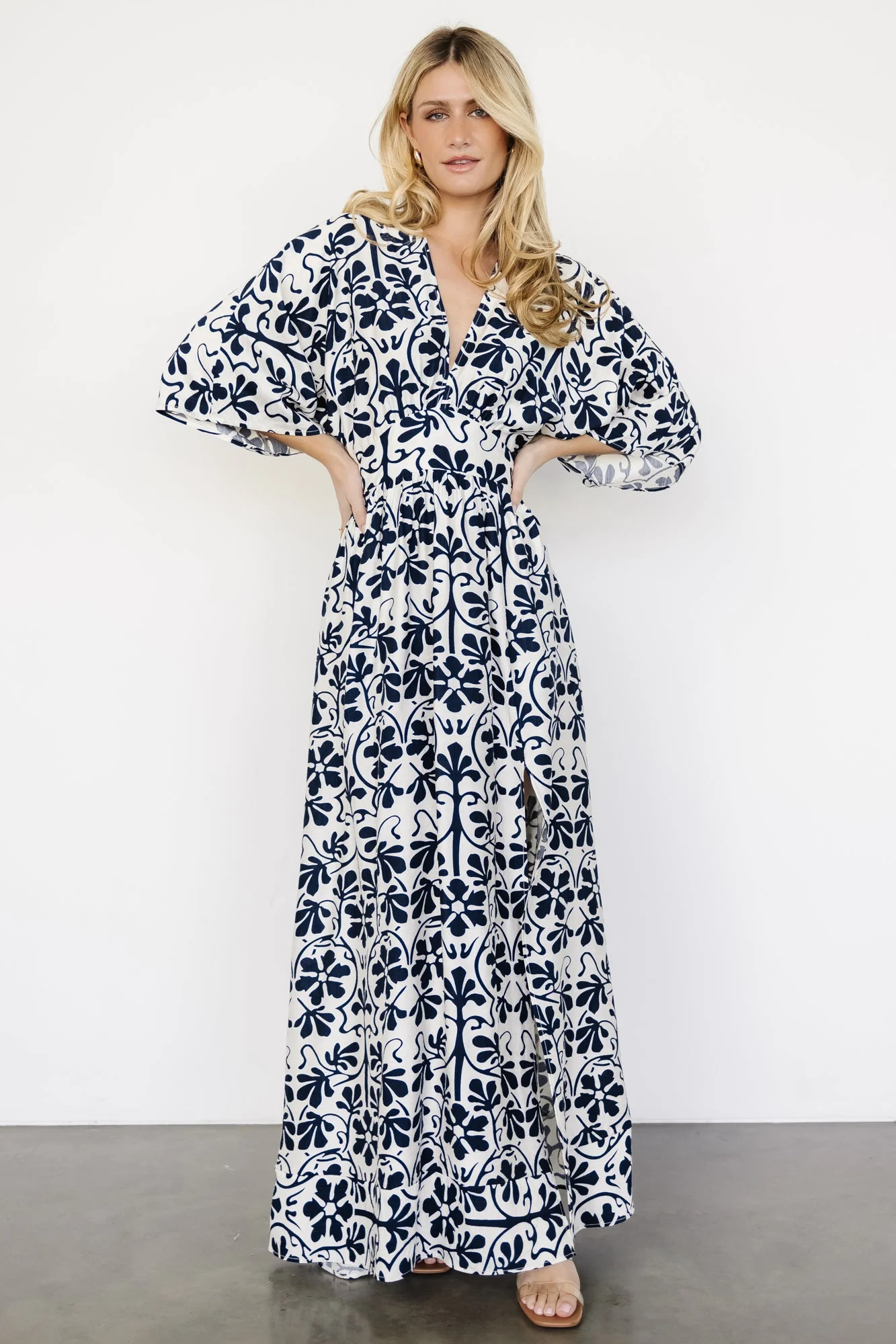 Juna Kimono Maxi Dress | Navy Print - Meetpaco