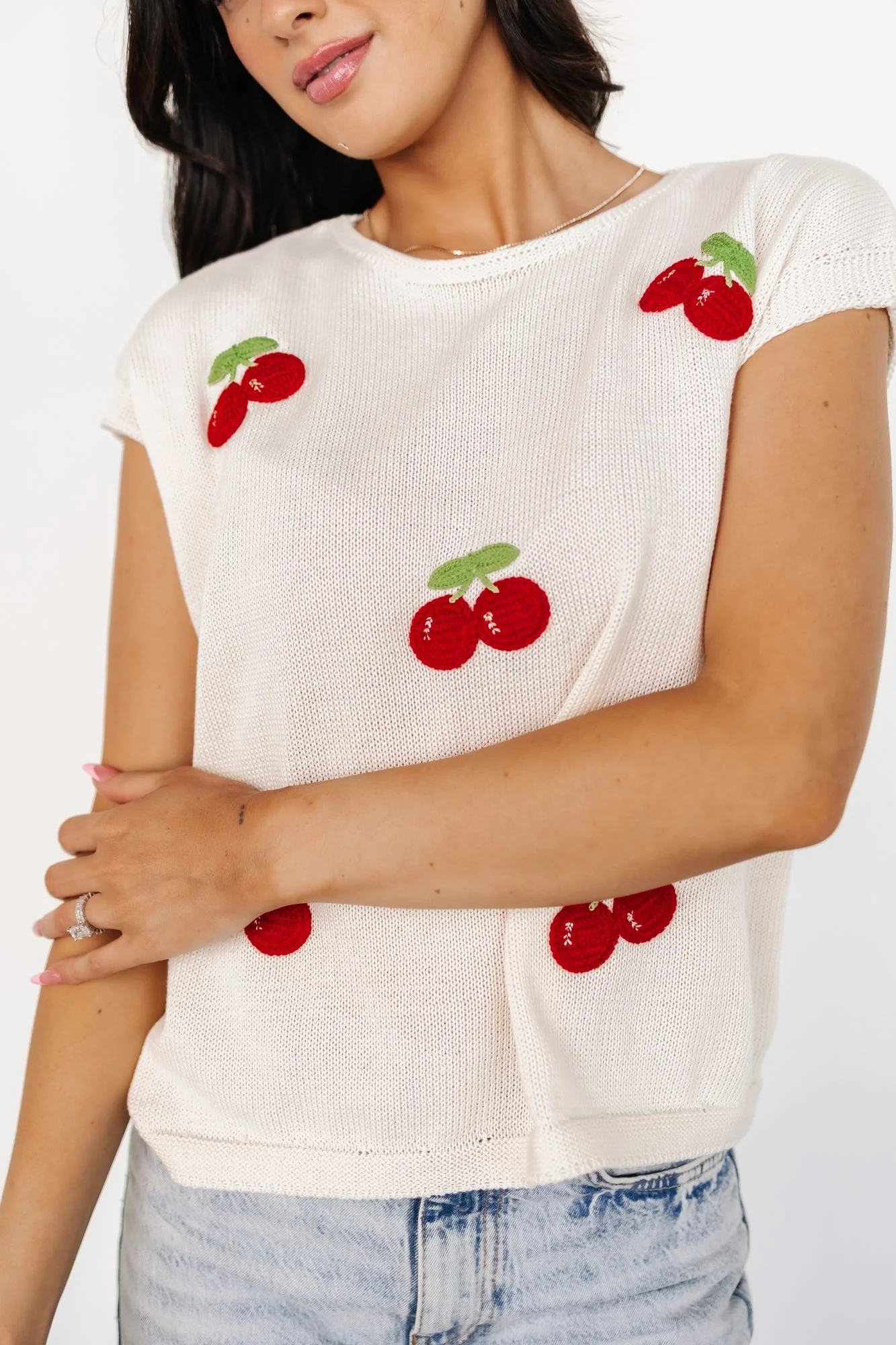 Lexie Knit Top | Cream + Cherry Applique - Meetpaco
