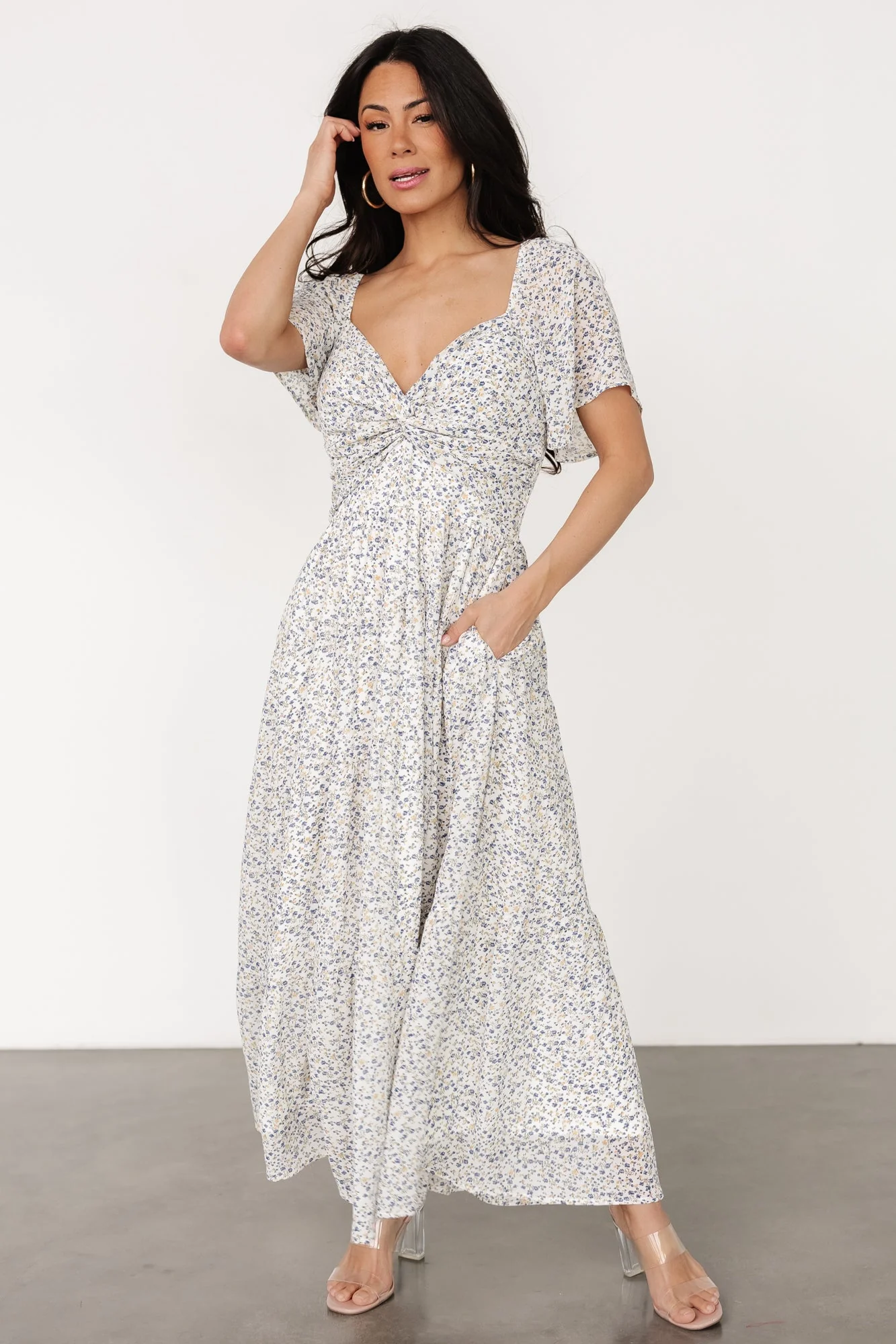 Emiliana Dress | Ivory + Blue Floral - Meetpaco