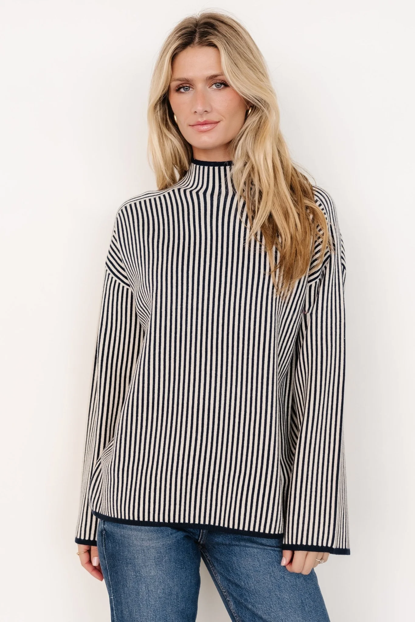 Kat Mock Neck Sweater | Navy Stripe - Meetpaco