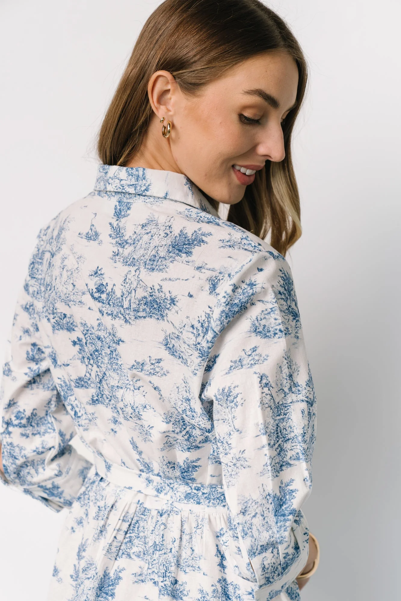 Chantelle Button Midi Dress | Off White + Blue Print - Meetpaco