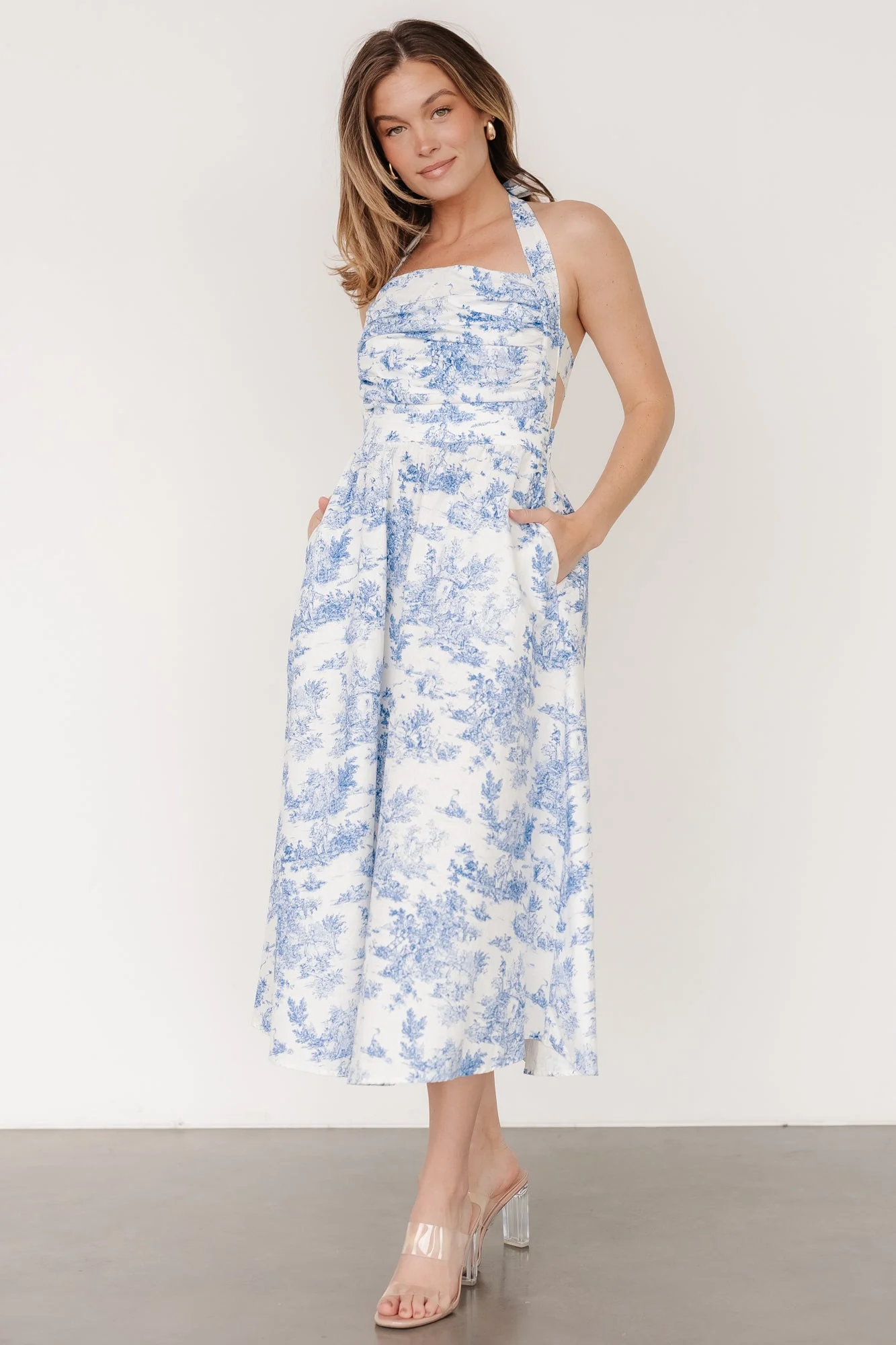 Carolyn Halter Midi Dress | White + Blue - Meetpaco