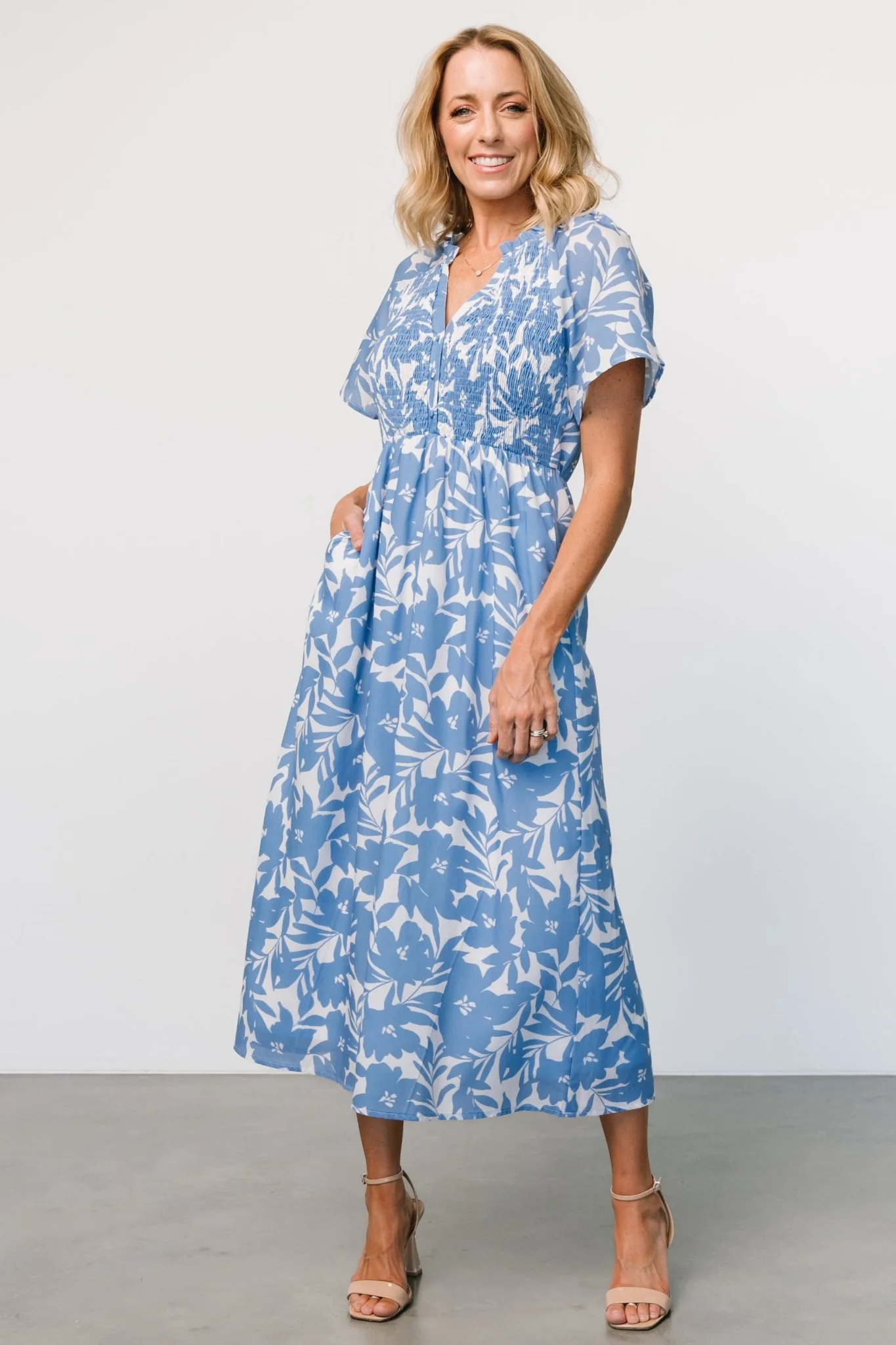 Annise Midi Dress | Blue Floral - Meetpaco