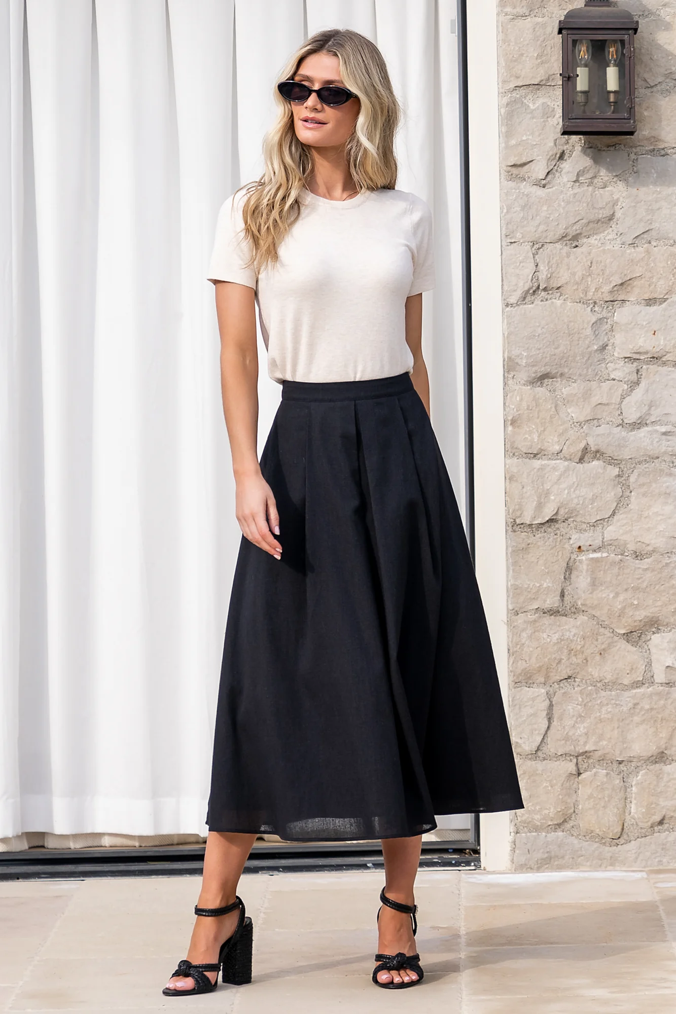 Katie Pleated Midi Skirt | Black - Meetpaco
