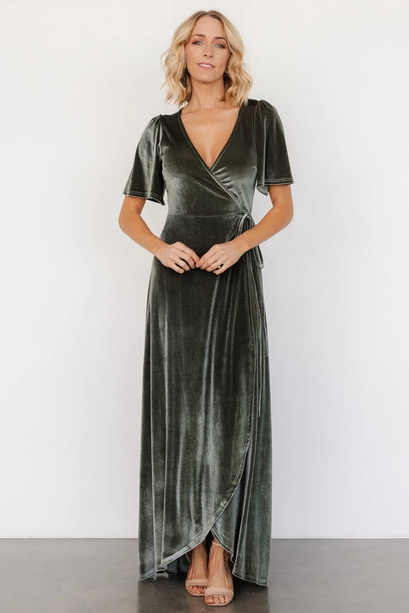 Katelyn Velvet Maxi Wrap Dress | Eucalyptus - Meetpaco