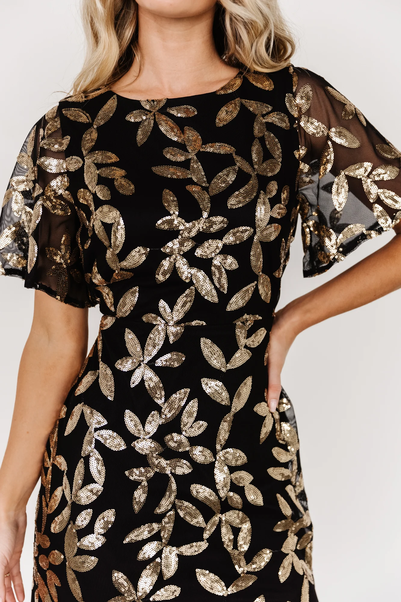 Deanna Sequin Midi Dress | Black + Gold - Meetpaco