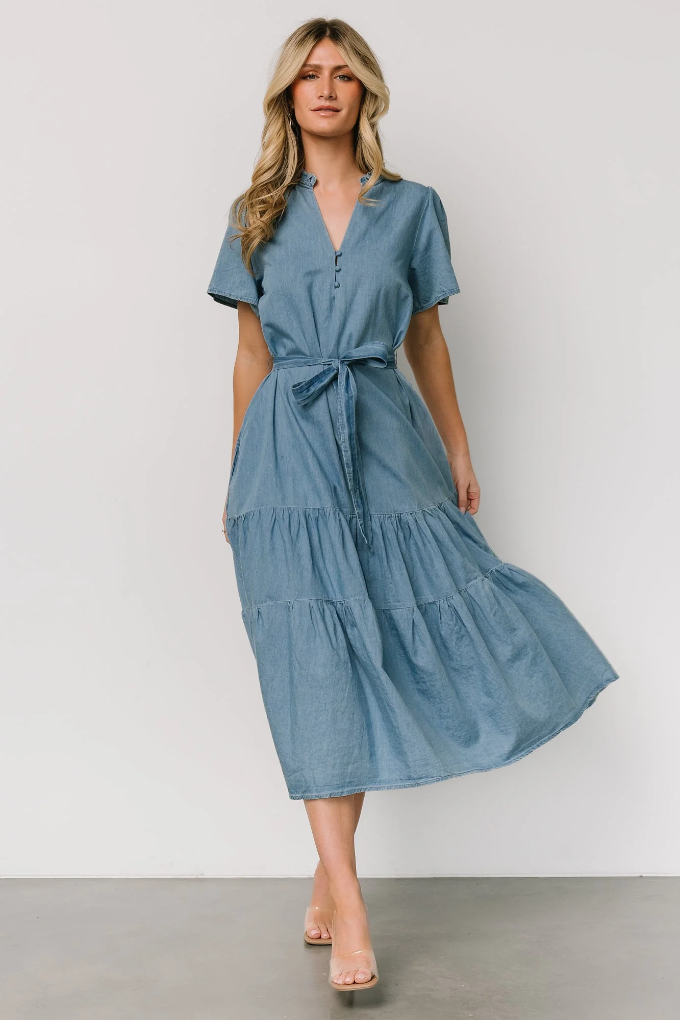 Lisa Midi Dress | Chambray - Meetpaco