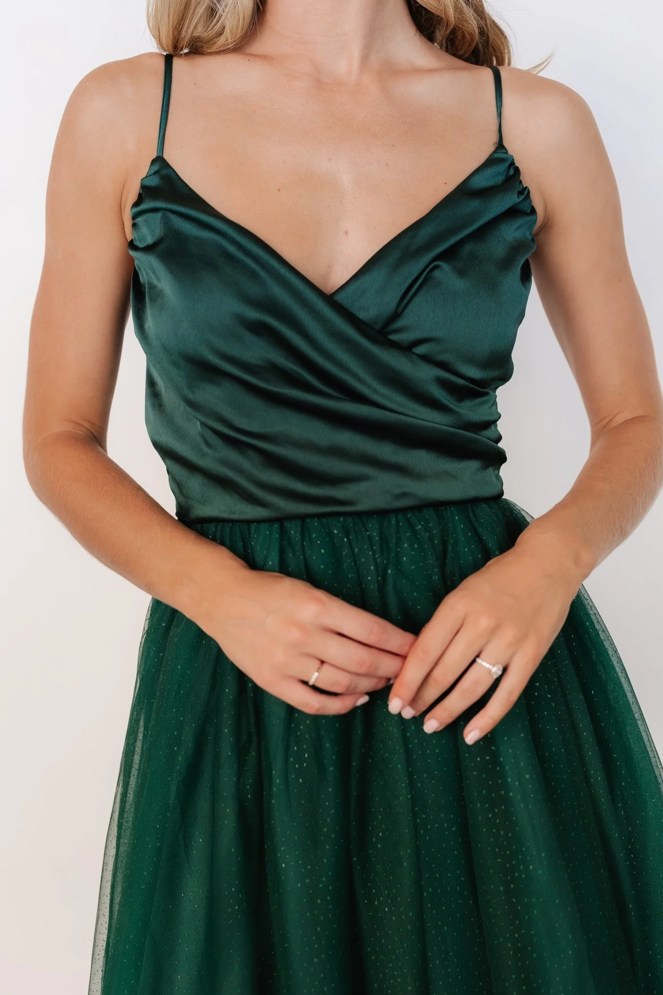 Shonda Sparkle Midi Dress | Emerald - Meetpaco