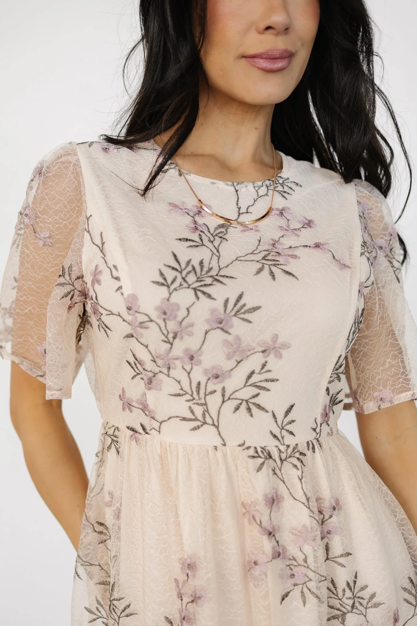 Ashlee Embroidered Midi Dress | Cream + Lavender Floral - Meetpaco